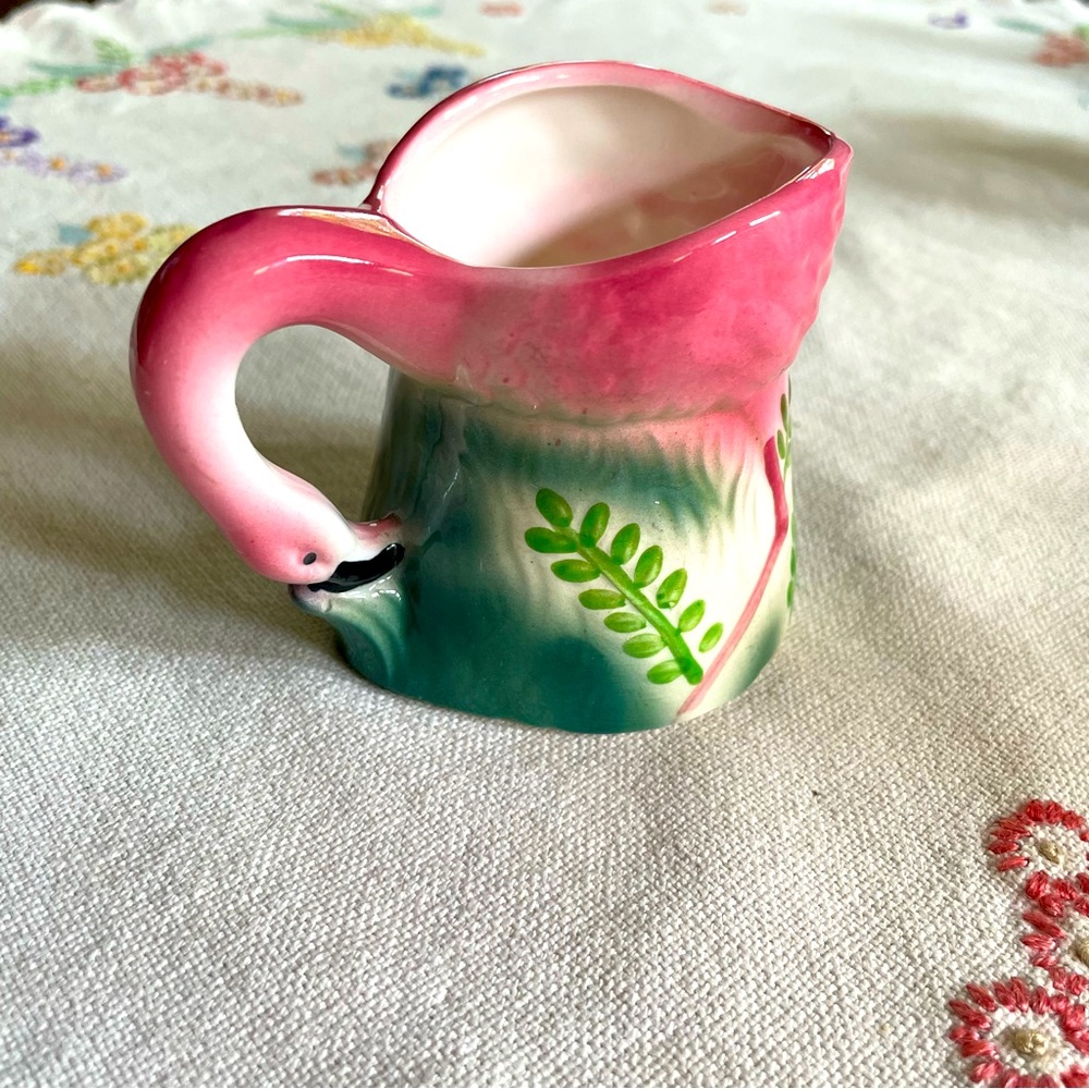 Vintage Sarsaparilla Deco Design 1982 Pink Flamingo Creamer. 3"Tall x 4" Wide - Picture 1 of 14